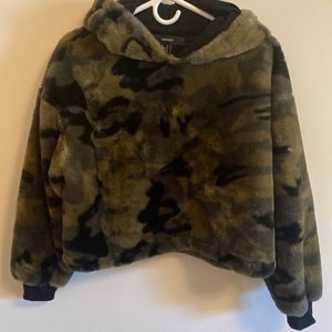 Forever 21 Cropped Camo Hoodie - Size S